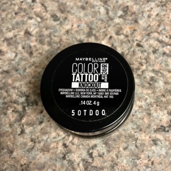New 💫 Maybelline 24 -Hour “Knockout” Color Tattoo Eyeshadow